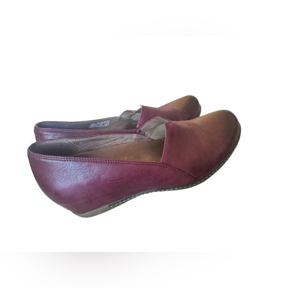 Women's Dansko Purple Wedge Pump Shoe Loafer Liliana Leather Size 38 - Picture 10 of 12
